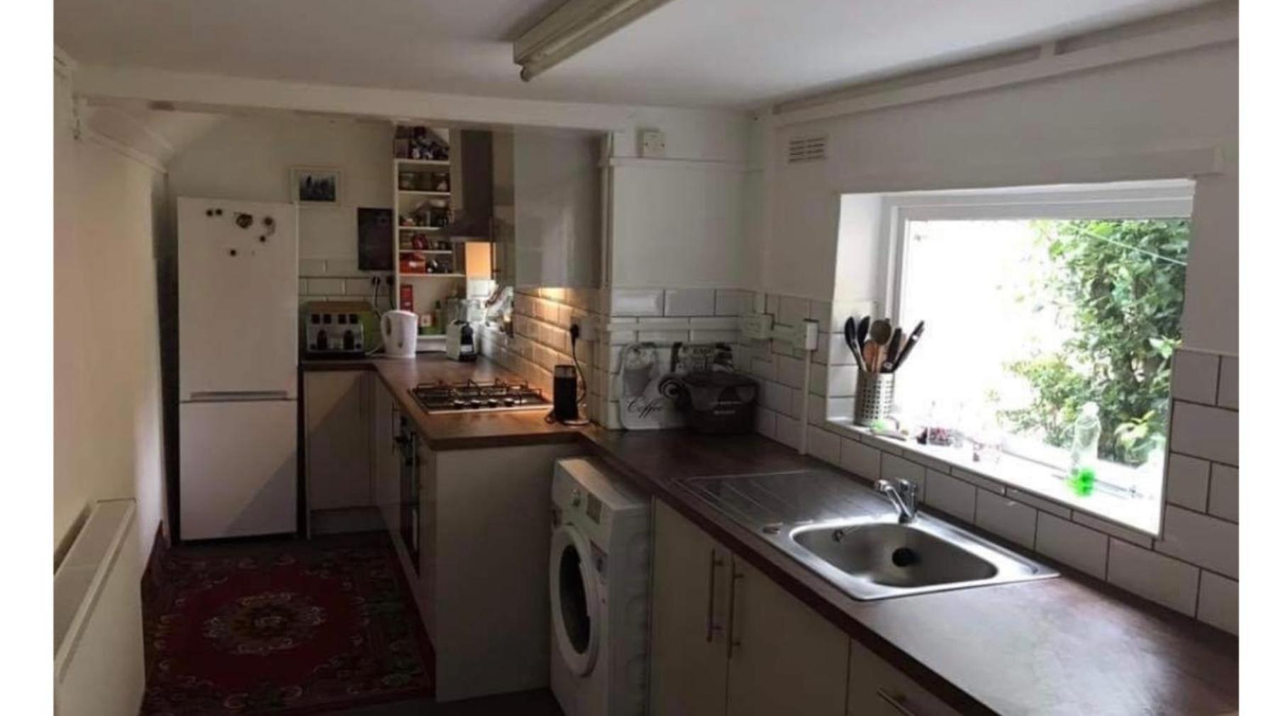 Homestay In The Heart Of Avalon 格拉斯顿伯里 外观 照片