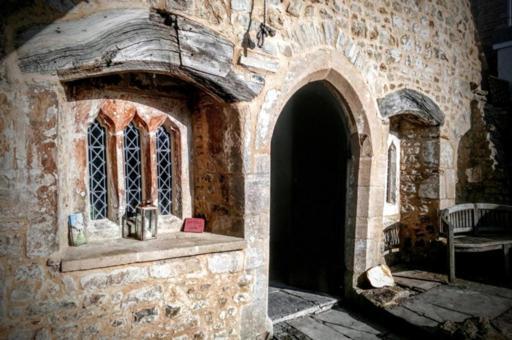 Homestay In The Heart Of Avalon 格拉斯顿伯里 外观 照片