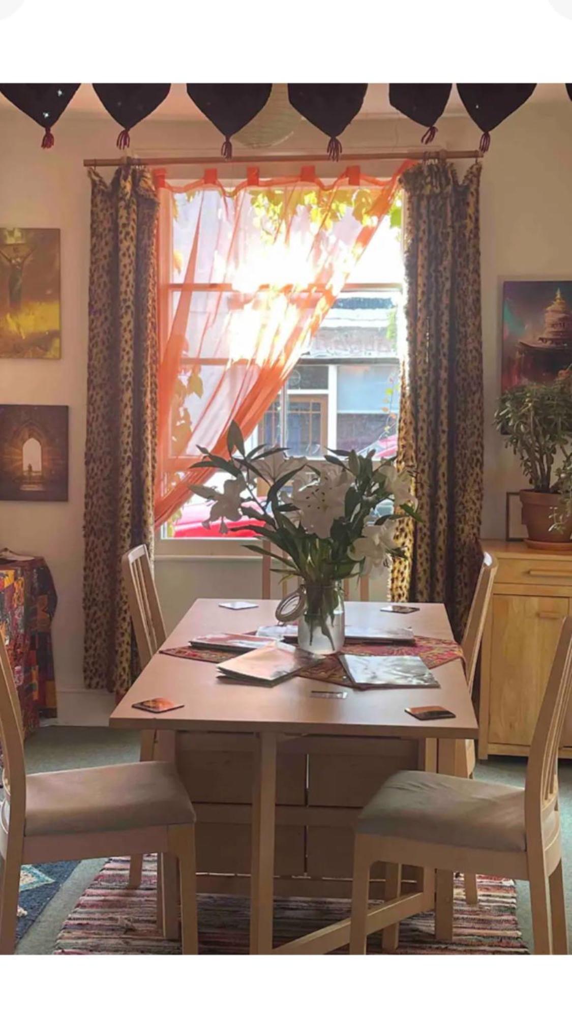 Homestay In The Heart Of Avalon 格拉斯顿伯里 外观 照片